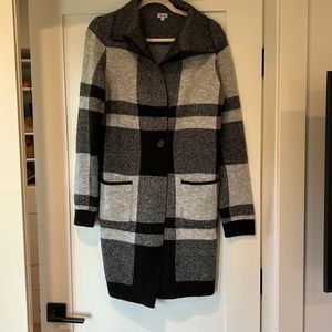 Cute plaid sweater, size small